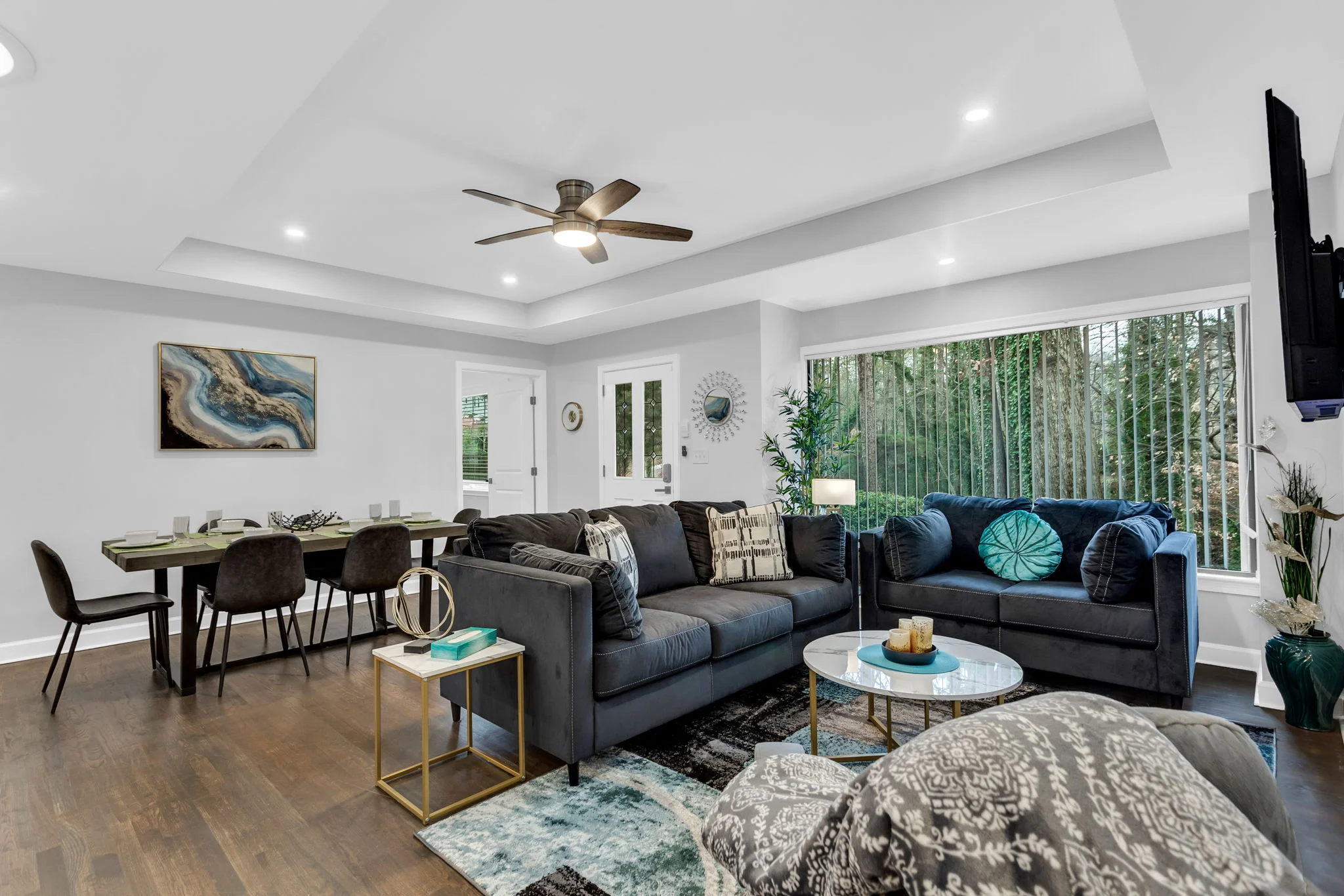 Modern Living Room Design