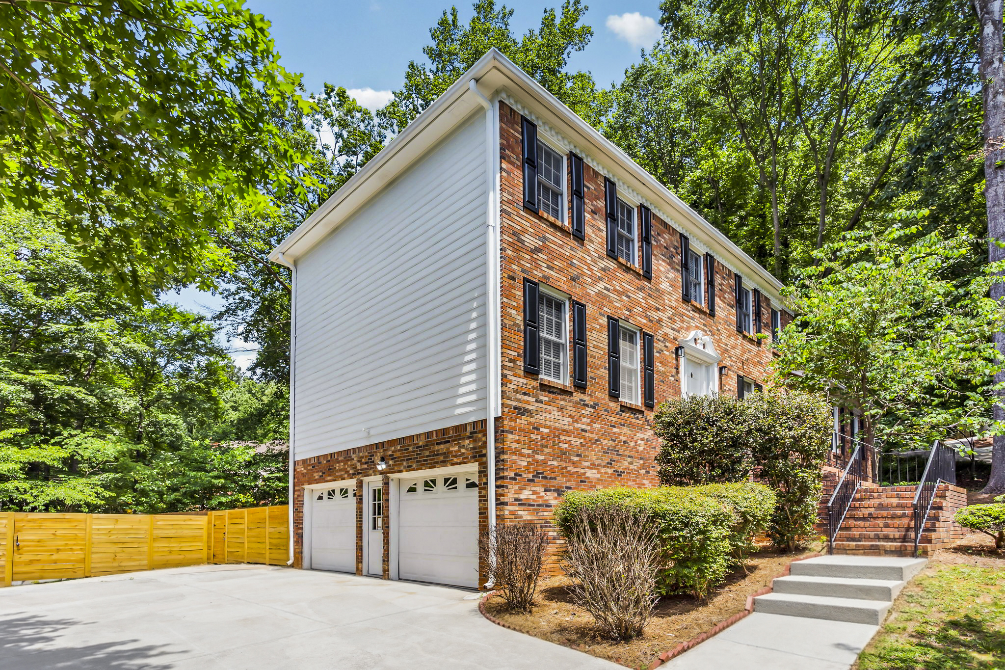 001-4787 Nantucket Dr SW Lilburn GA_reshoot