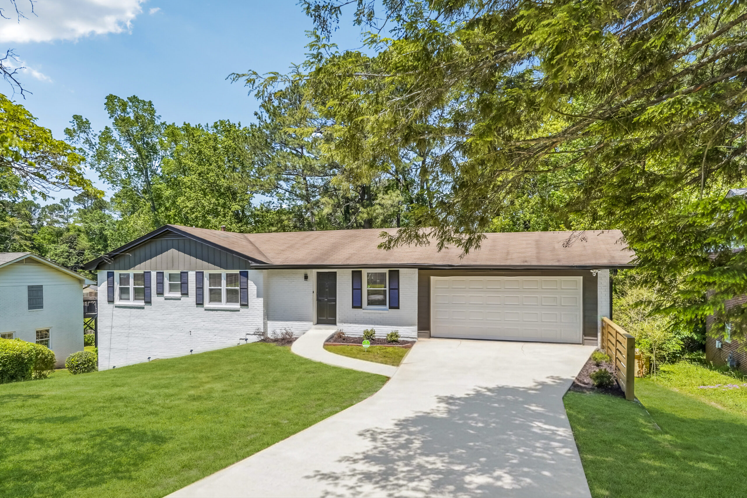 2206 Rolling View Dr Decatur GA