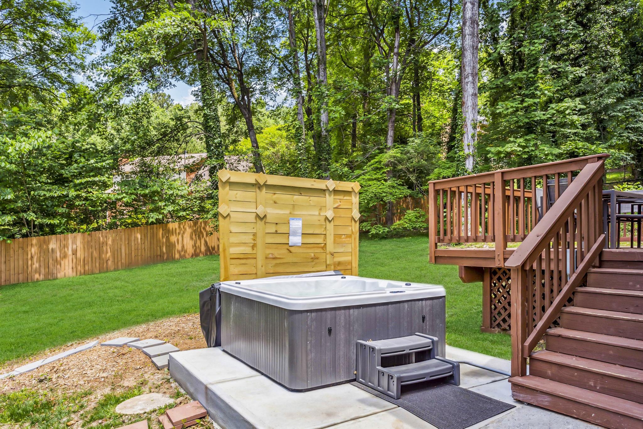 005-4787 Nantucket Dr SW Lilburn GA_reshoot