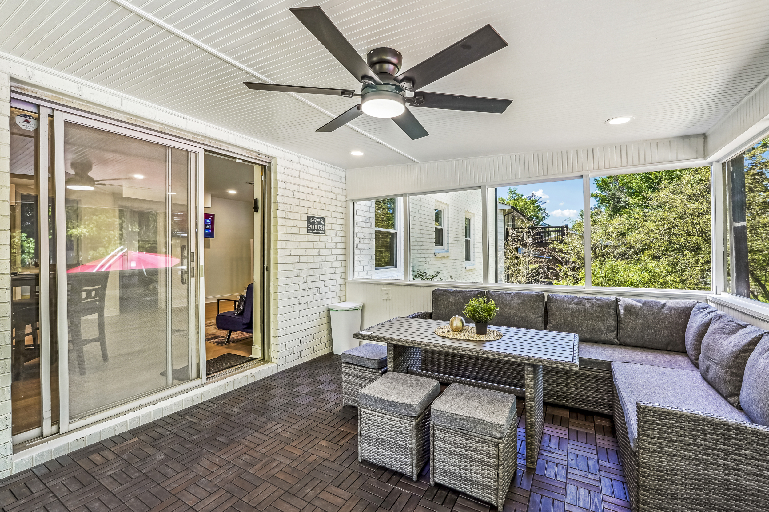 2206 Rolling View Dr Decatur GA