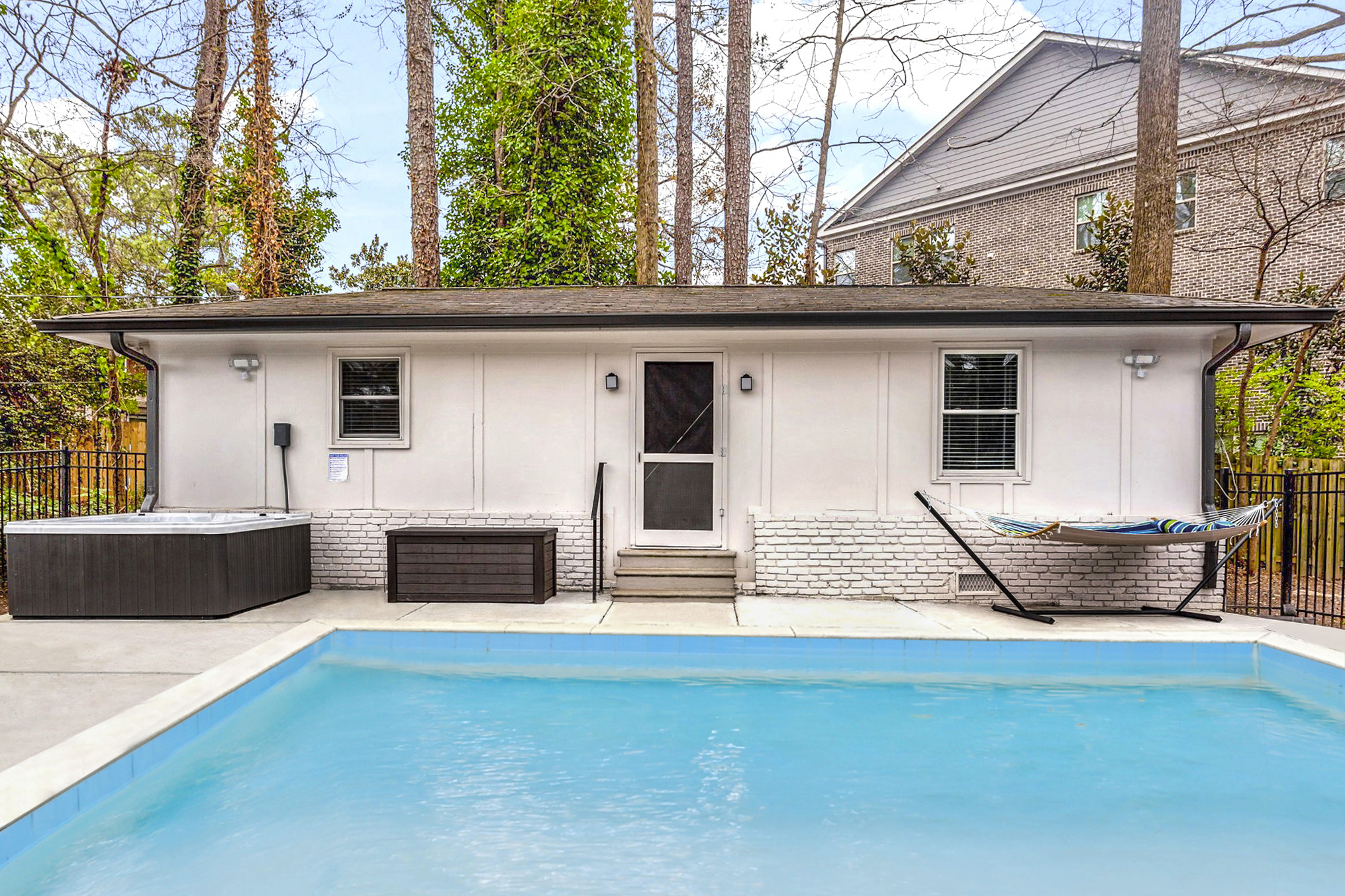 086-2604 N Druid Hills Rd Atlanta GA 30329_HI-RES_fin