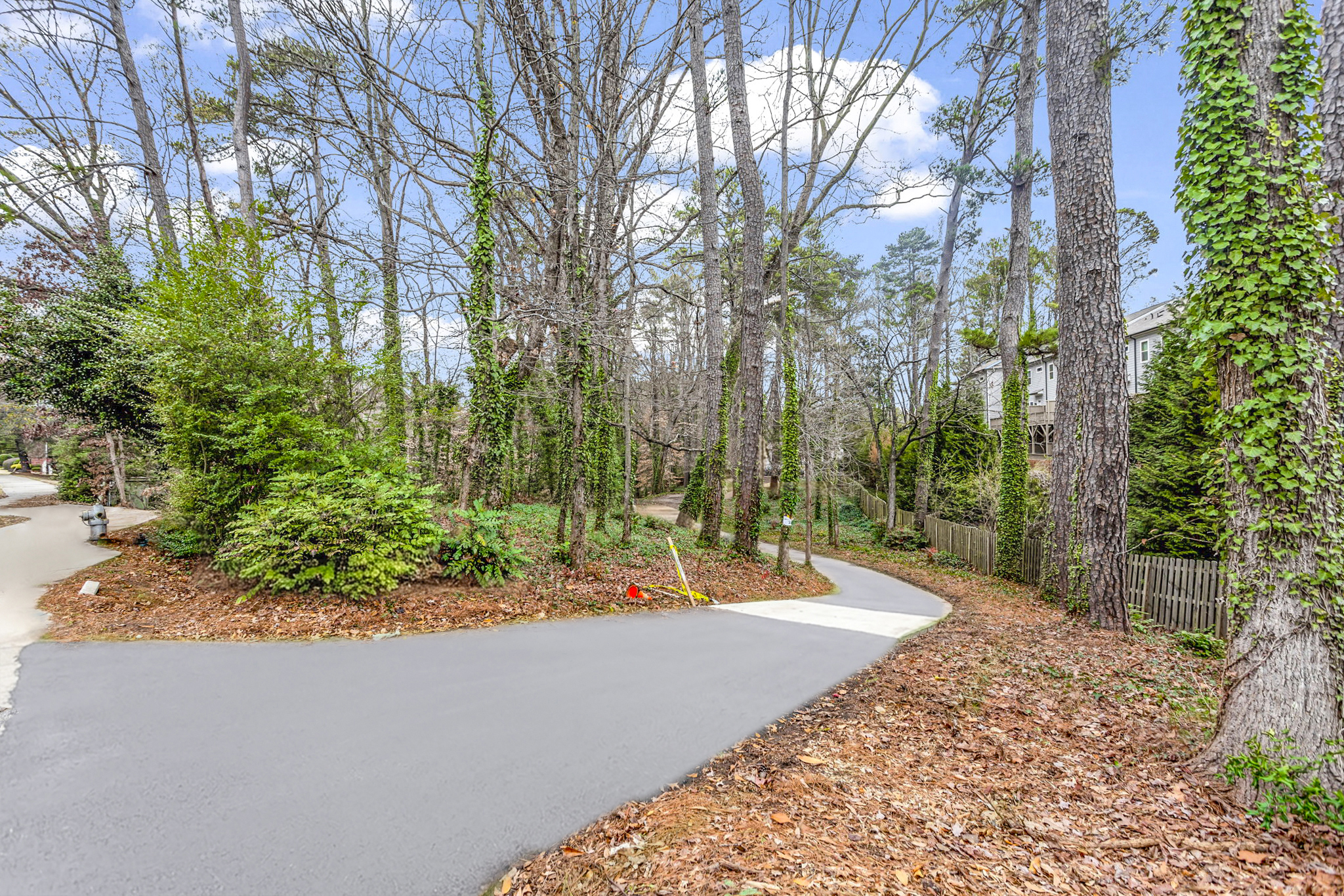088-2604 N Druid Hills Rd Atlanta GA 30329_HI-RES